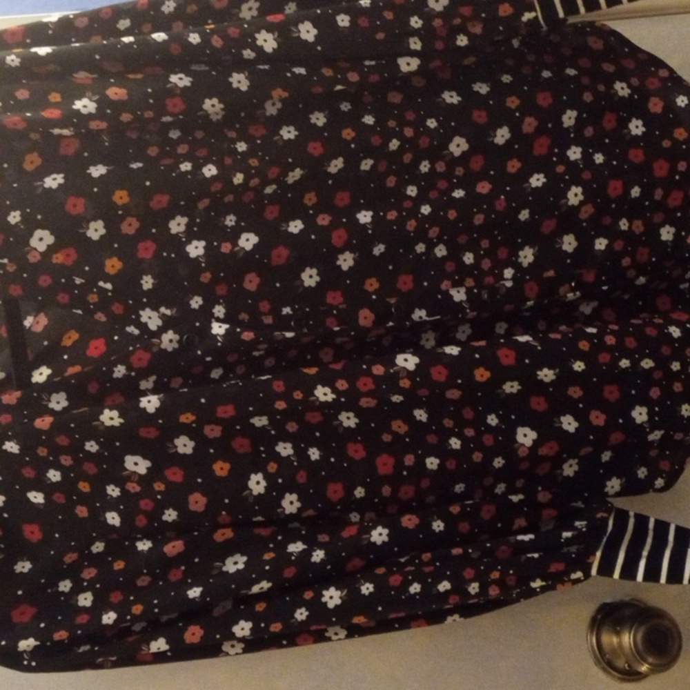 Cabi blouse - Picture 4 of 5